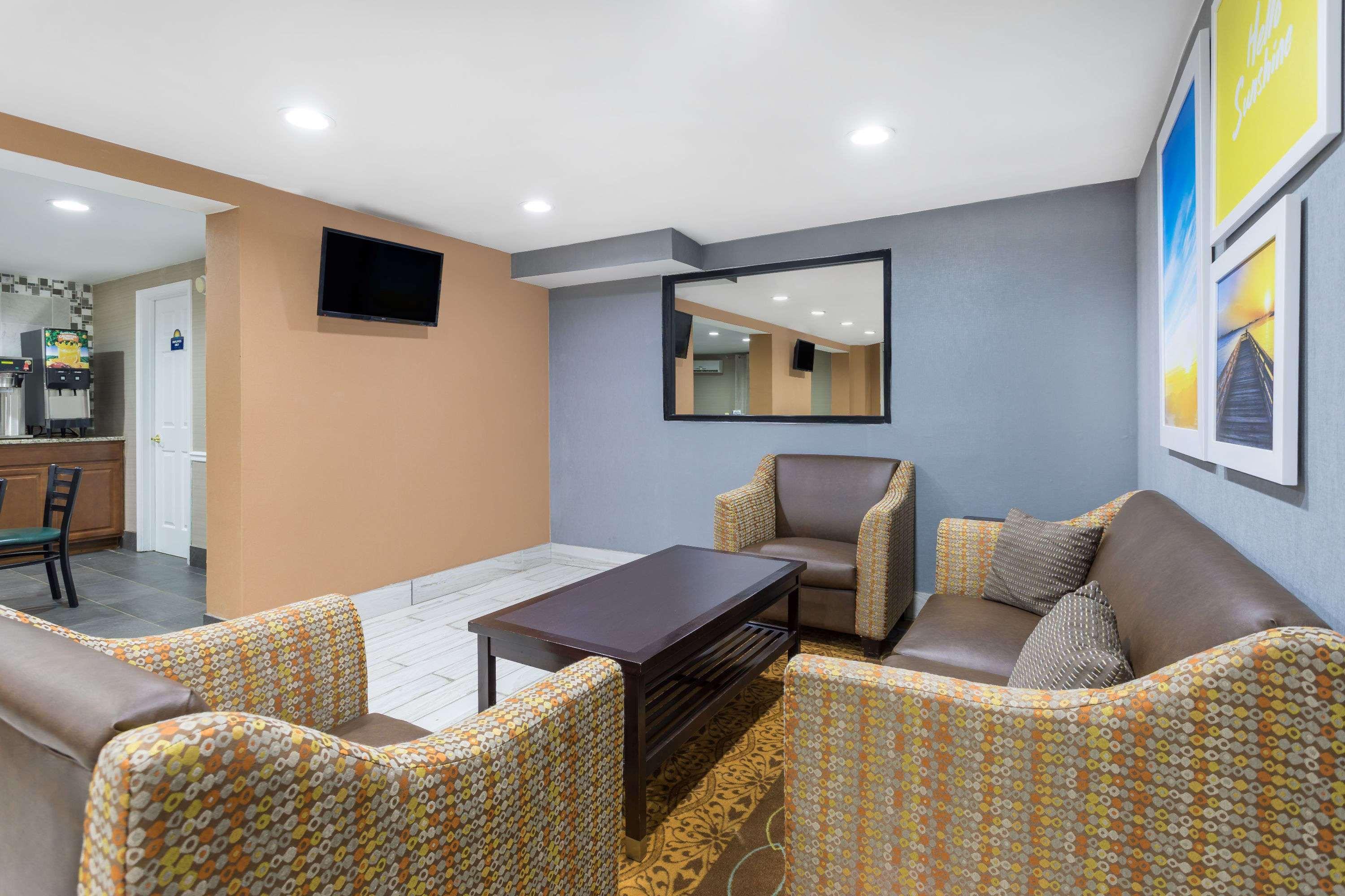 Days Inn By Wyndham Newberry South Carolina Exteriör bild