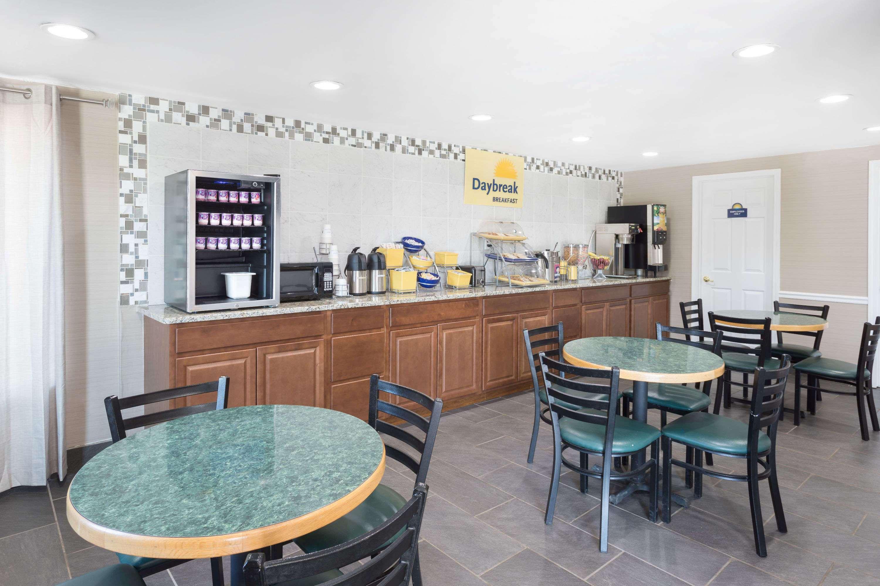Days Inn By Wyndham Newberry South Carolina Exteriör bild